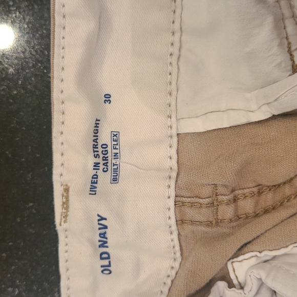 Old Navy 30" cargo shorts - Picture 8 of 8